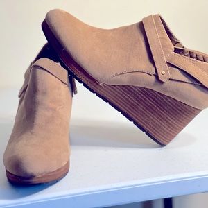 Dr’ Scholl’s What’s Good Wedge Brown Comfort Bootie. US Women’s 11 Medium.